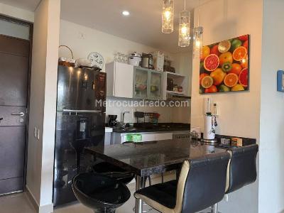 Apartamento de 2 alcobas en venta en Girardot, Girardot, 97 m² · foto 7 de 18