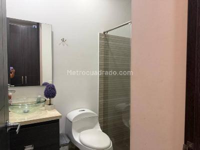 Apartamento de 2 alcobas en venta en Girardot, Girardot, 97 m² · foto 11 de 18