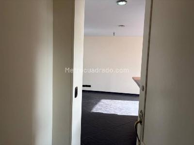Apartaestudio en venta en Las Aguas, Bogotá, 48 m² · foto 6 de 20