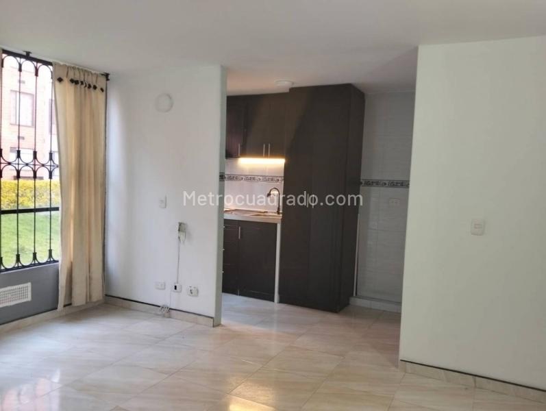 Piso – Soacha, Ciudad Verde, Comuna La Despensa - Más