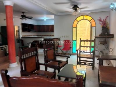 Casa de 3 alcobas en venta en Villas De Guadalquivir, Girardot, 72 m² · foto 4 de 20