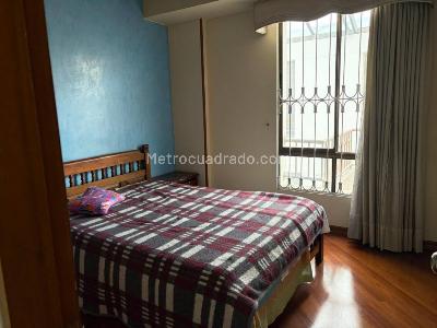 Apartamento de 3 alcobas en venta en Pontevedra, Bogotá, 146 m² · foto 9 de 20