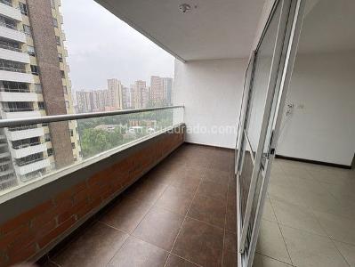 Apartamento de 3 alcobas en venta en Loma Linda, Sabaneta, 92 m² · foto 11 de 20