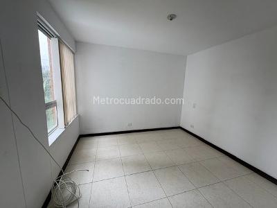 Apartamento de 3 alcobas en venta en Loma Linda, Sabaneta, 92 m² · foto 8 de 20