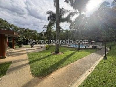 Apartamento de 3 alcobas en venta en Suramericca, Itagüí, 94 m² · foto 14 de 20