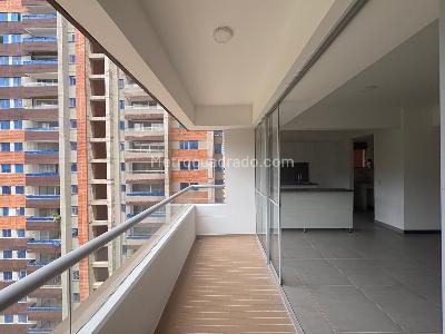 Apartamento de 3 alcobas en venta en Las Lomitas Cerca Al Exito, Sabaneta, 82 m² · foto 4 de 18