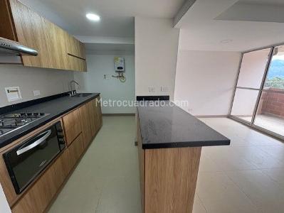Apartamento de 3 alcobas en venta en Niquia, Bello, 54 m² · foto 10 de 20