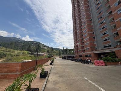 Apartamento de 3 alcobas en venta en Niquia, Bello, 54 m² · foto 20 de 20