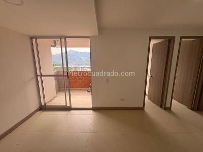 Apartamento de 3 alcobas en venta en Niquia, Bello, 54 m² · foto 2 de 20