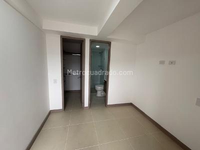 Apartamento de 3 alcobas en venta en Niquia, Bello, 54 m² · foto 3 de 20
