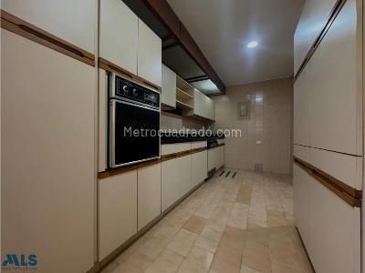 Apartamento en venta en Zuñiga, Envigado · foto 10 de 20