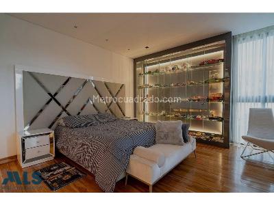 Casa de 4 alcobas en venta en Llanogrande, Rionegro, 800 m² · foto 13 de 20