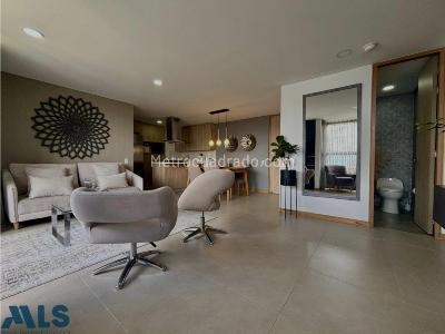 Apartamento de 2 alcobas en venta en Alto De Las Palmas, Medellín, 79 m² · foto 6 de 14