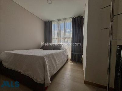 Apartamento de 2 alcobas en venta en Alto De Las Palmas, Medellín, 79 m² · foto 13 de 14
