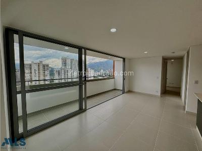 Apartamento en venta en Suramerica, Itagüí · foto 2 de 16