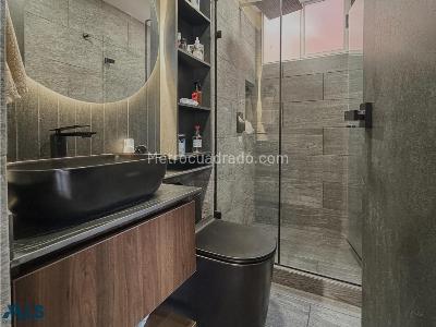 Apartaestudio en venta en Loma De Las Brujas, Envigado, 81 m² · foto 18 de 18