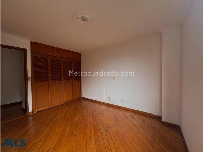 Apartamento de 3 alcobas en venta en El Poblado, Medellín, 274 m² · foto 13 de 20