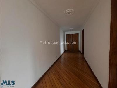 Apartamento de 3 alcobas en venta en El Poblado, Medellín, 274 m² · foto 16 de 20