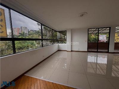 Apartamento de 3 alcobas en venta en El Poblado, Medellín, 274 m² · foto 3 de 20