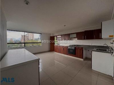 Apartamento de 3 alcobas en venta en El Poblado, Medellín, 274 m² · foto 6 de 20