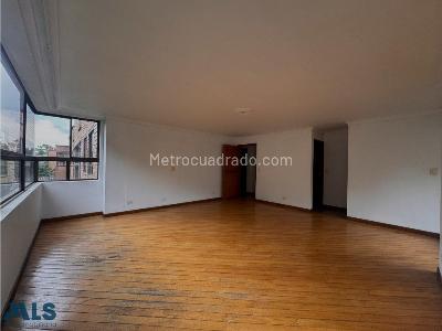 Apartamento de 3 alcobas en venta en El Poblado, Medellín, 274 m² · foto 9 de 20