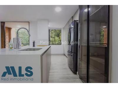 Apartamento en venta en Castropol, Medellín · foto 9 de 19