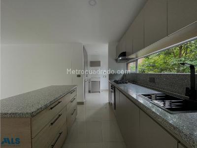 Apartamento de 3 alcobas en venta en La Frontera, Medellín, 103 m² · foto 5 de 20