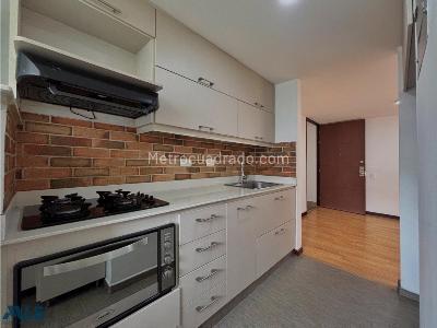 Apartamento de 3 alcobas en venta en Las Palmas, Medellín, 78 m² · foto 5 de 15