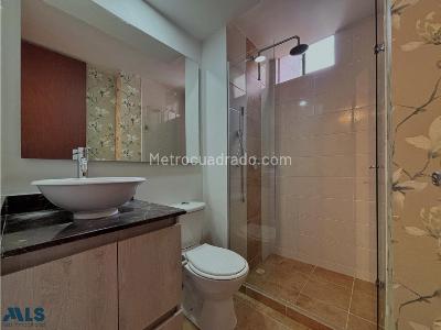 Apartamento de 3 alcobas en venta en Las Palmas, Medellín, 78 m² · foto 6 de 15