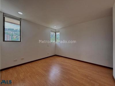 Apartamento de 3 alcobas en venta en Las Palmas, Medellín, 78 m² · foto 11 de 15