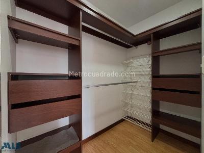 Apartamento de 3 alcobas en venta en Las Palmas, Medellín, 78 m² · foto 13 de 15
