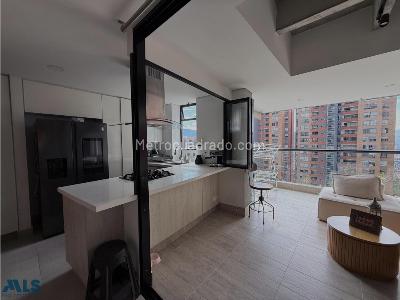 Apartamento de 3 alcobas en venta en Loma De Las Brujas, Envigado, 147 m² · foto 6 de 20