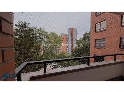 Apartamento de 3 alcobas en venta en El Poblado, Medellín, 126 m² · foto 2 de 19