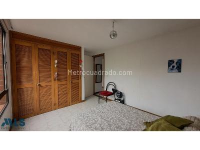 Apartamento de 3 alcobas en venta en El Poblado, Medellín, 126 m² · foto 16 de 19