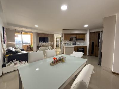 Apartamento de 3 alcobas en venta en Aves Maria, Sabaneta, 100 m² · foto 3 de 17