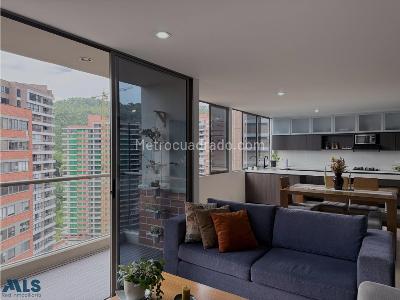 Apartamento en venta en Altos Del Poblado, Medellín · foto 3 de 20