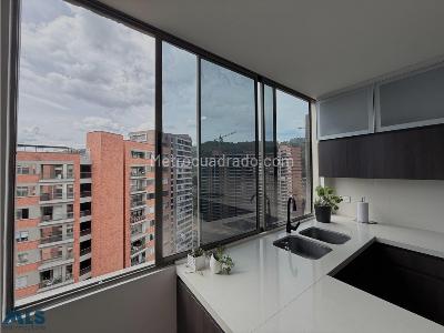 Apartamento en venta en Altos Del Poblado, Medellín · foto 8 de 20