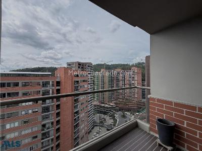 Apartamento en venta en Altos Del Poblado, Medellín · foto 13 de 20