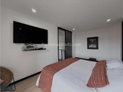 Apartamento en venta en Altos Del Poblado, Medellín · foto 14 de 20