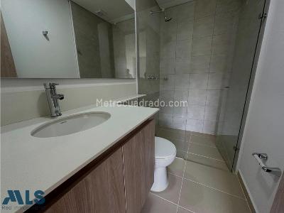 Apartamento de 2 alcobas en venta en La Colina, Medellín, 54 m² · foto 10 de 11