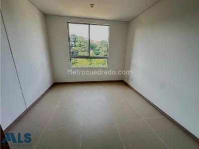 Apartamento de 2 alcobas en venta en La Colina, Medellín, 54 m² · foto 6 de 11