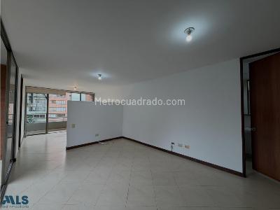 Apartamento de 1 alcoba en venta en Patio Bonito, Medellín, 62 m² · foto 3 de 16