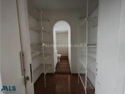 Apartamento en venta en Patio Bonito, Medellín · foto 11 de 17
