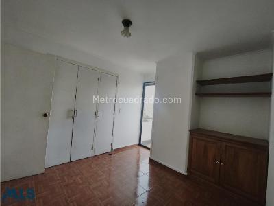 Apartamento en venta en Patio Bonito, Medellín · foto 13 de 17