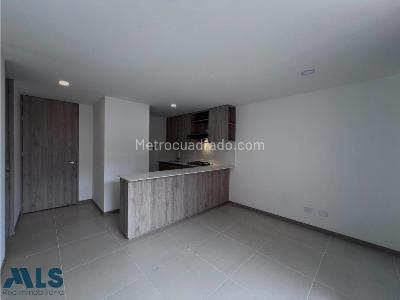 Apartamento de 3 alcobas en venta en Simon Bolivar, Itagüí, 68 m² · foto 3 de 17