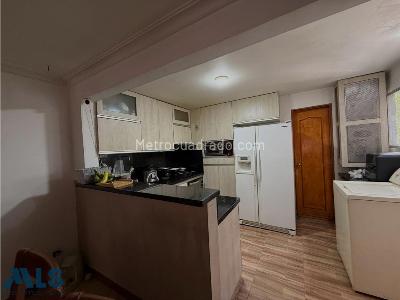 Apartamento en venta en Conquistadores, Medellín · foto 7 de 13