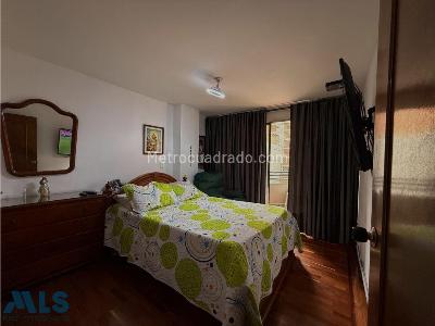 Apartamento en venta en Conquistadores, Medellín · foto 9 de 13