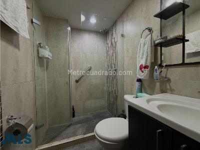Apartamento en venta en Conquistadores, Medellín · foto 12 de 13