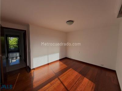 Apartamento de 3 alcobas en venta en Los Balsos, Medellín, 119 m² · foto 8 de 18