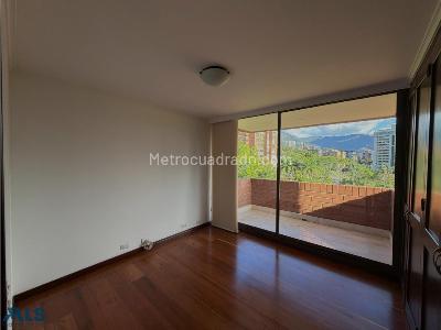 Apartamento de 3 alcobas en venta en Los Balsos, Medellín, 119 m² · foto 9 de 18